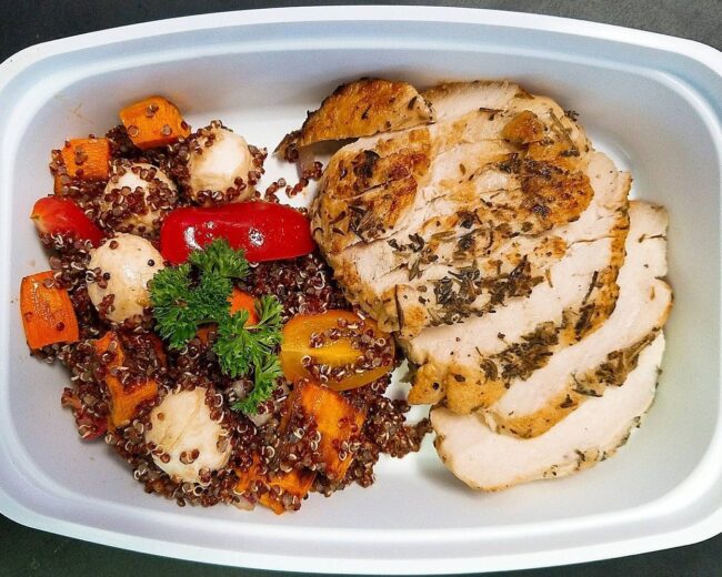 Chicken Chicken offers many interesting health benefits.