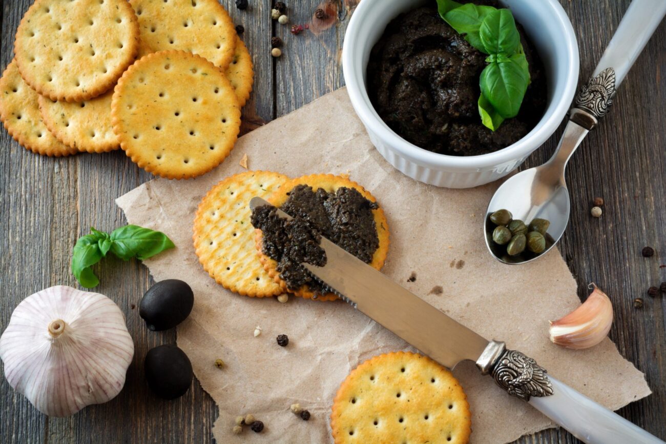What Is Olive Tapenade (and How to Make It)?