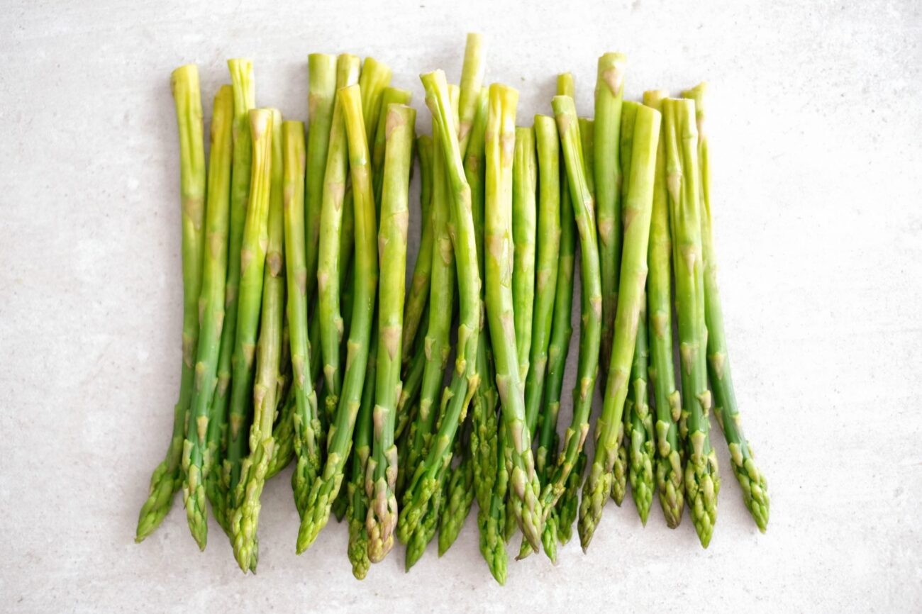 Photo of asparagus spears illustrates blog: "Is Asparagus High in Fiber?"
