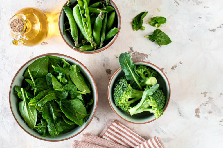Magnesium-rich spinach kale and Swiss chard for stress reduction