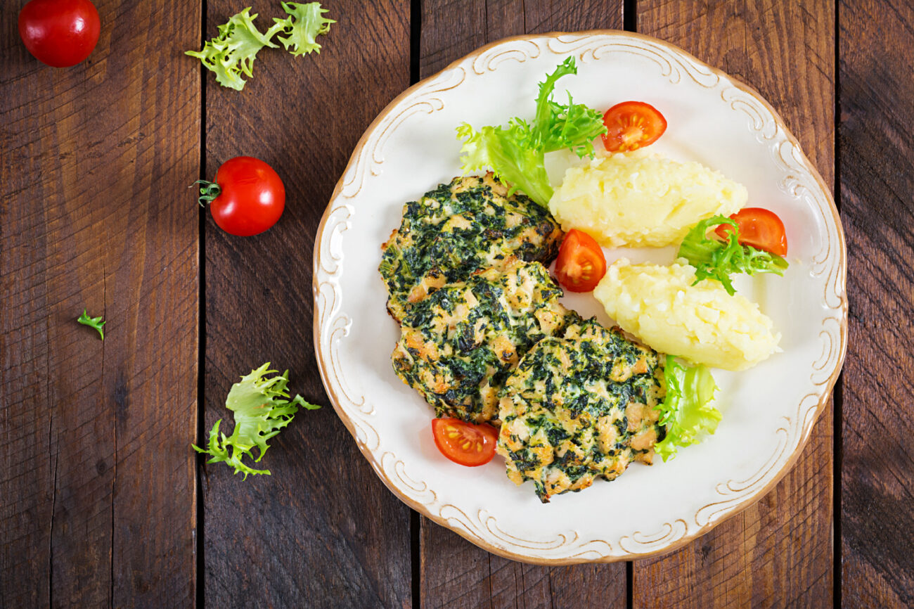 high-protein vegetable meal with kale and quinoa
