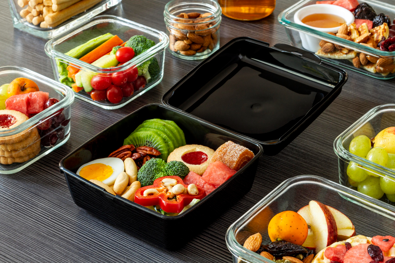 Emergency meal prep kits for last-minute office and event catering