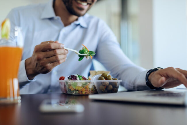 healthy corporate catering supporting workplace productivity