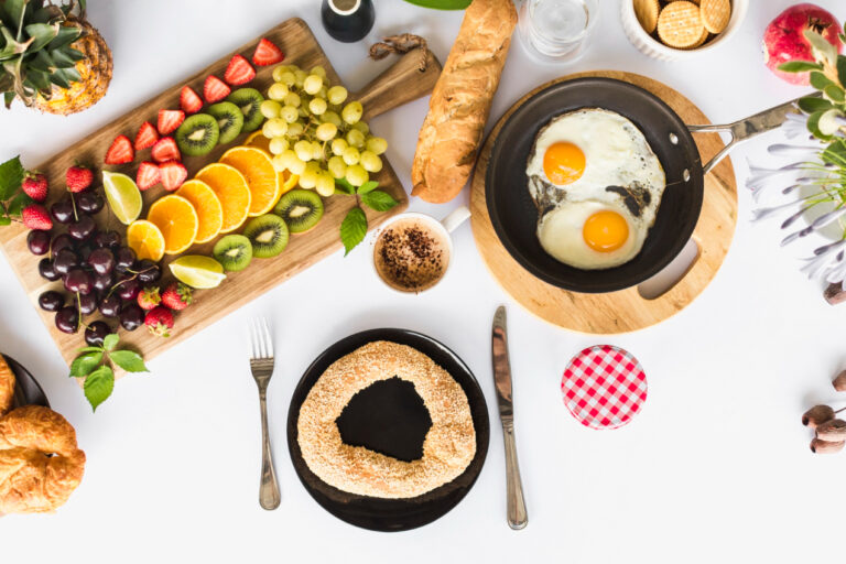 Healthy breakfast catering supporting energy and focus in the workplace